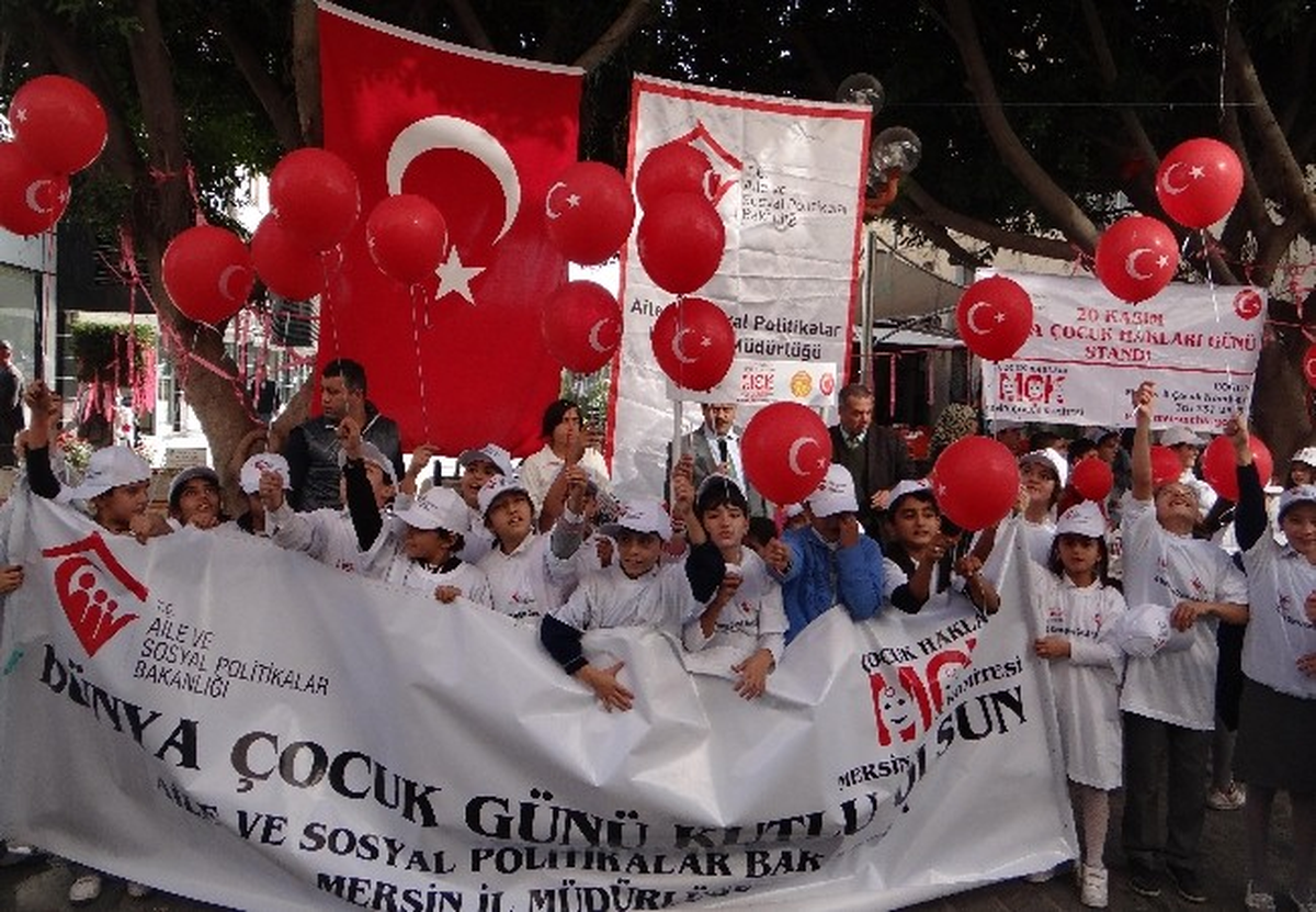 Dünya Çocuk Hakları Günü Mersin\'de Kutlandı