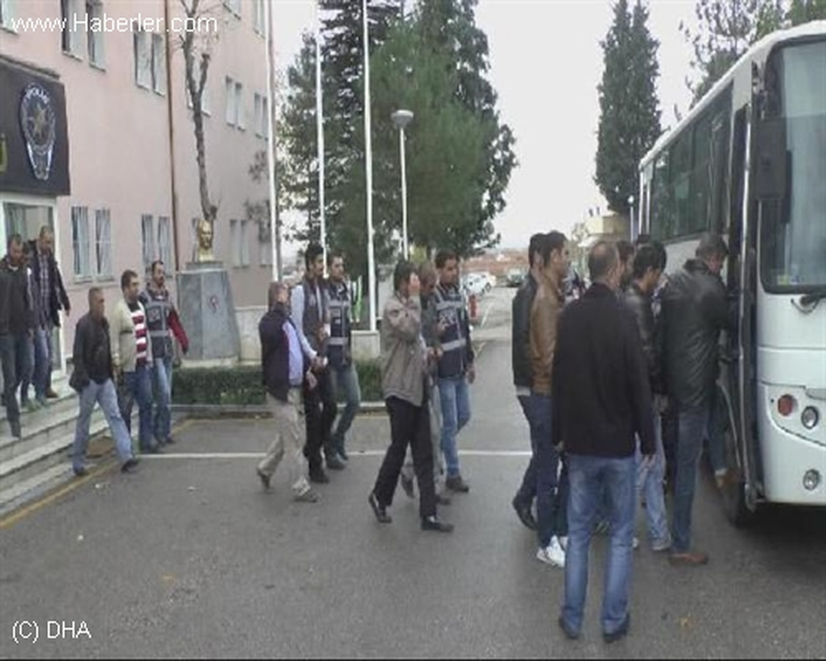 Edirne\'de Kaçak Kılavuz Operasyonu: 21 Gözaltı (2)