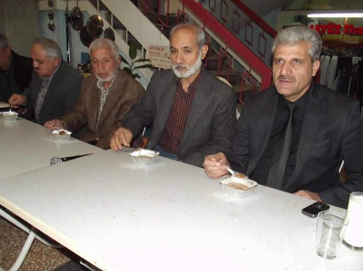 Esnaftan Aşure İkramı