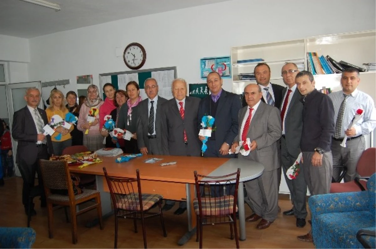 Filyos Belediyesi\'nden Öğretmenlere Kutlama Ziyareti
