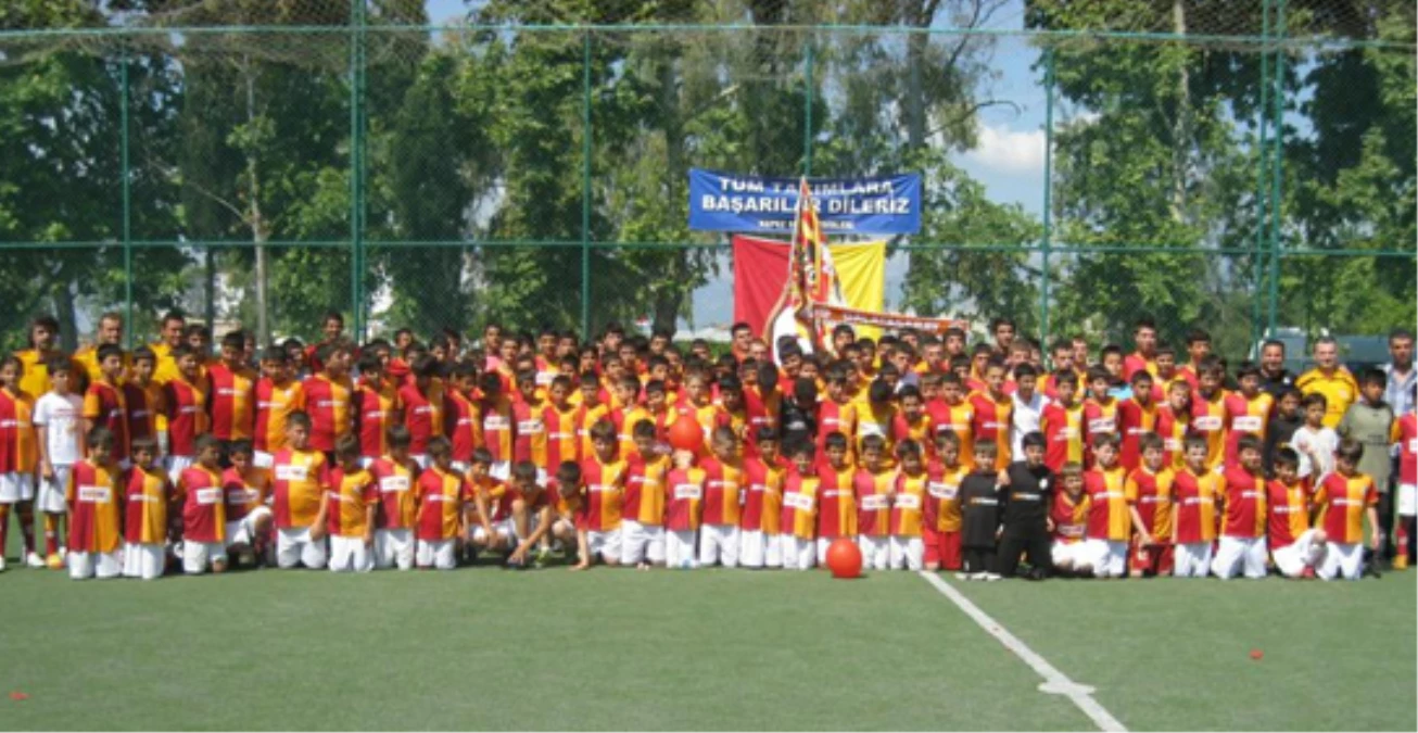 Galatasaray, Almanya\'da Futbol Okulu Açacak