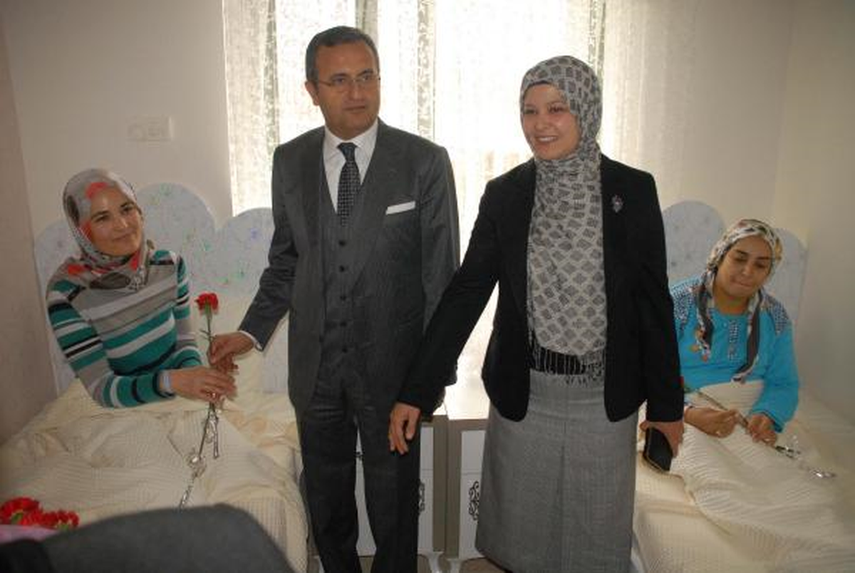 Denizli\'de Hayırsever Bir İşadamı Hastaneye Anne Oteli Yaptı