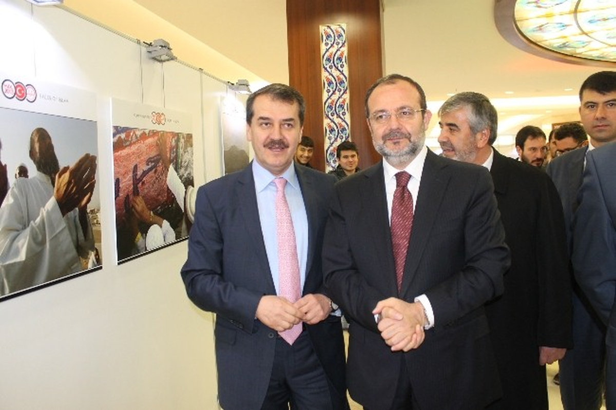 "İslam\'ın Yüzleri" Sergisi Açıldı