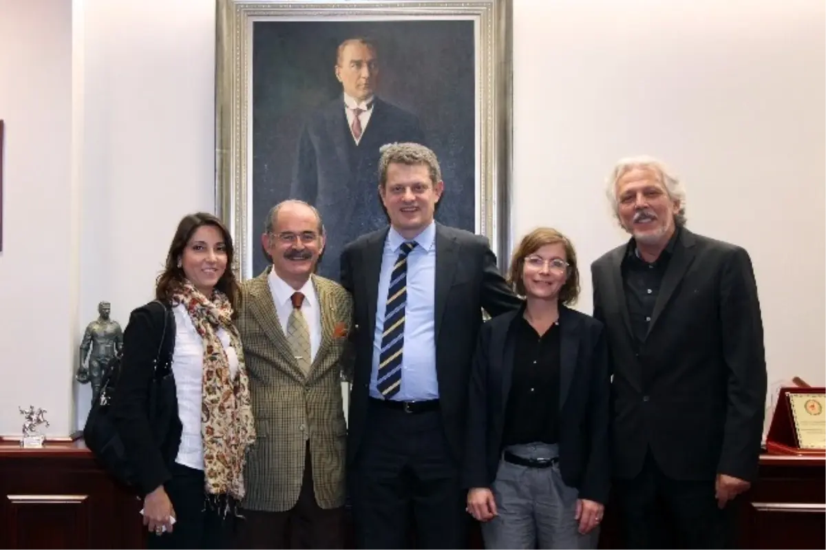 İsveç Büyükelçisi\'nden Büyükerşen\'e Ziyaret