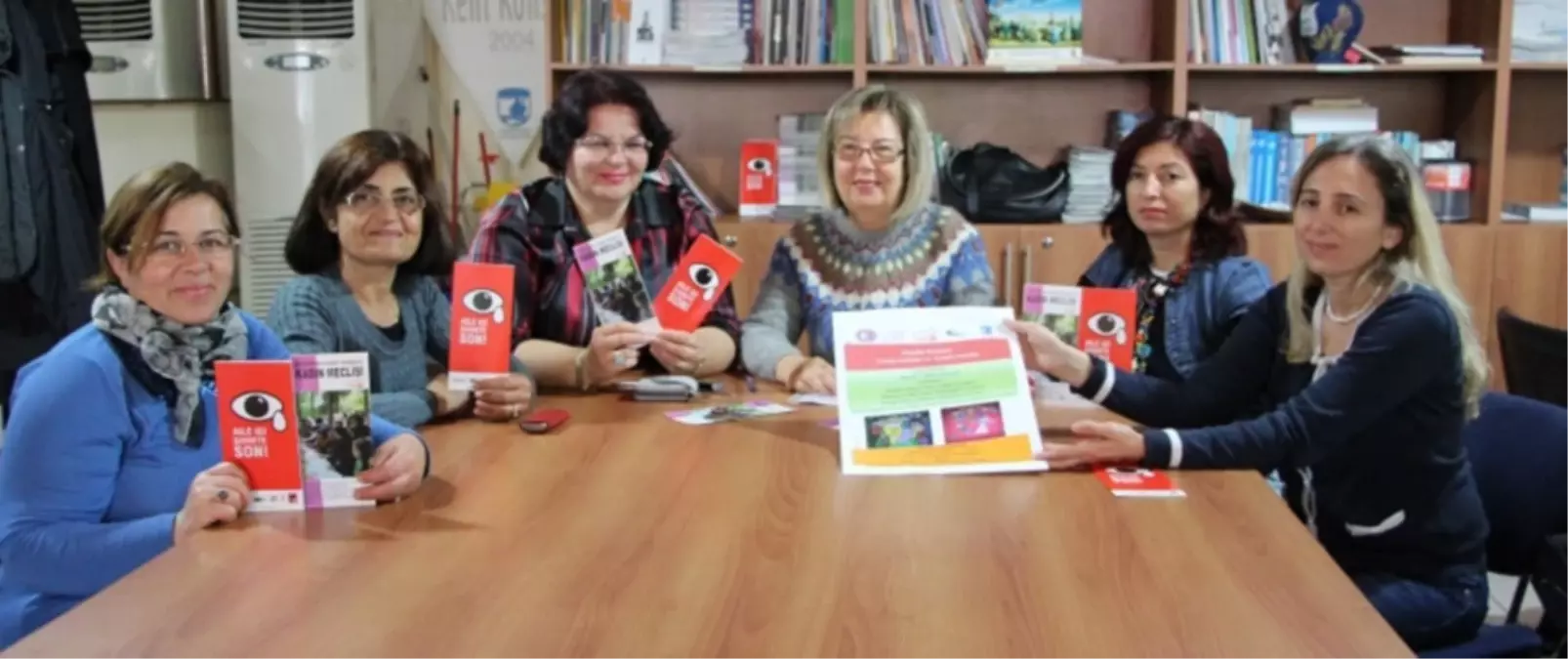 Kadın Meclisi 'Kadına Yönelik Şiddete' Dikkat Çekti