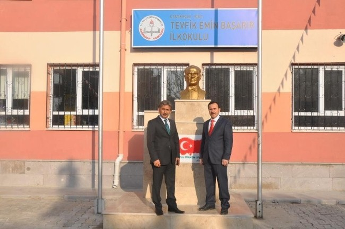Kaymakam Genel, Yeni Yapılan Okulu Ziyaret Etti