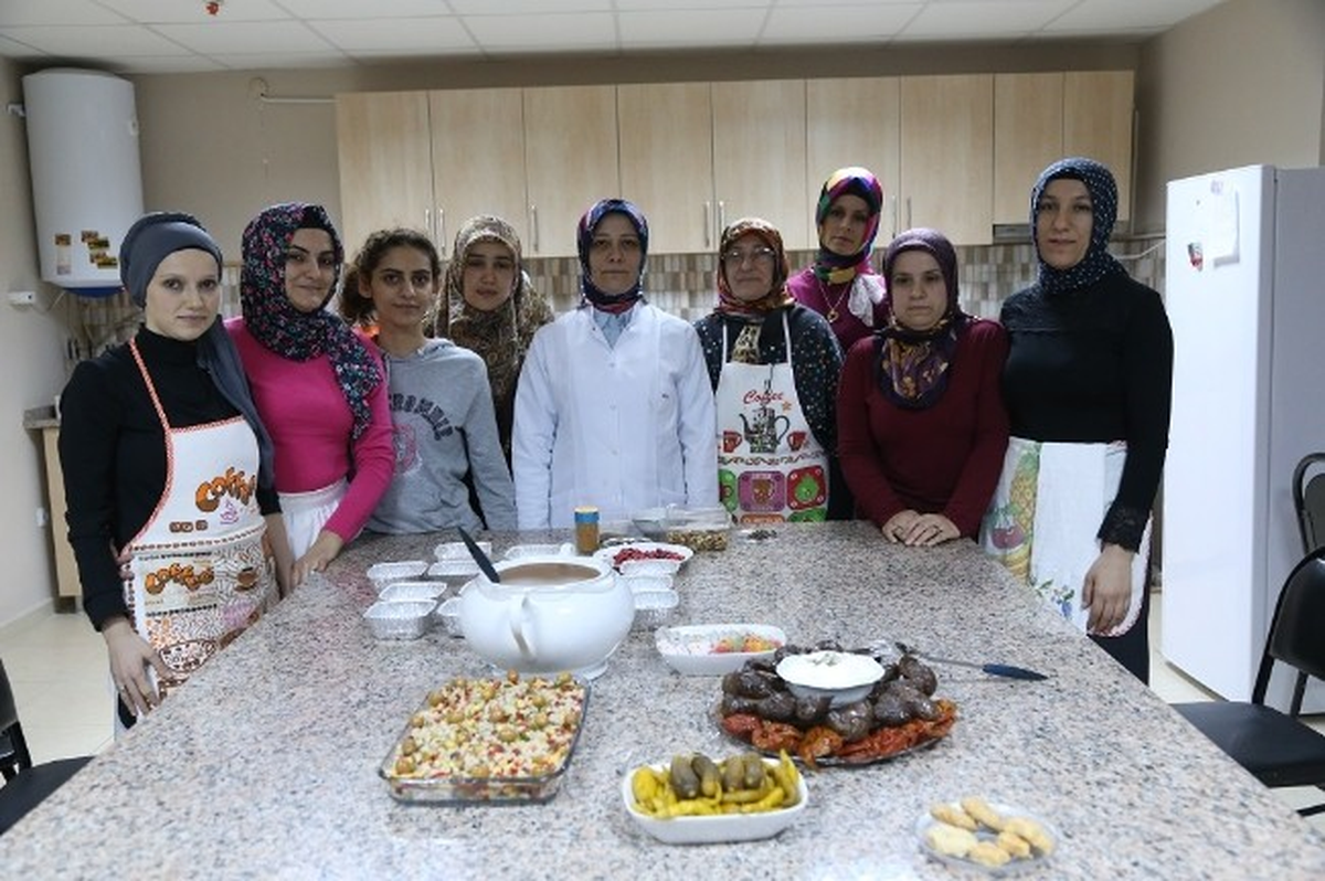 Ko-Mek Kursiyerleri En Lezzetli Aşureyi Yaptı