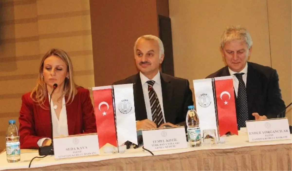 Kotil'den Bayanlara 'Pilot Olun' Çağrısı