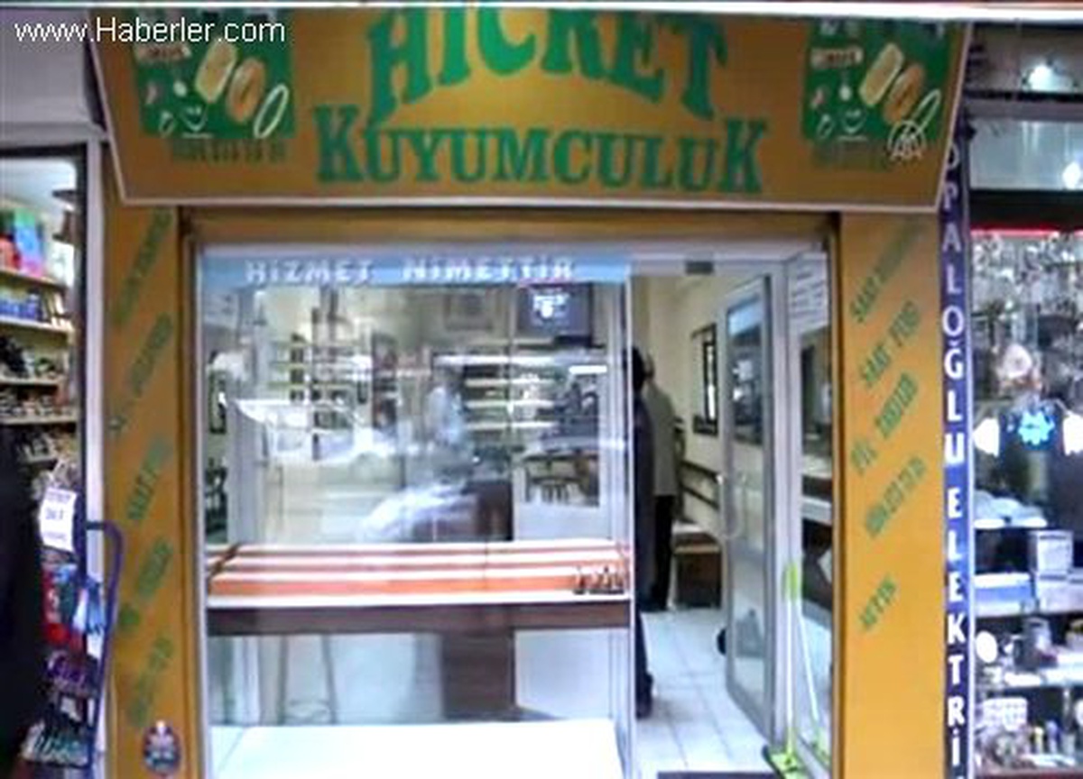 Kuyumcu hırsızlığı güvenlik kamerasına takıldı