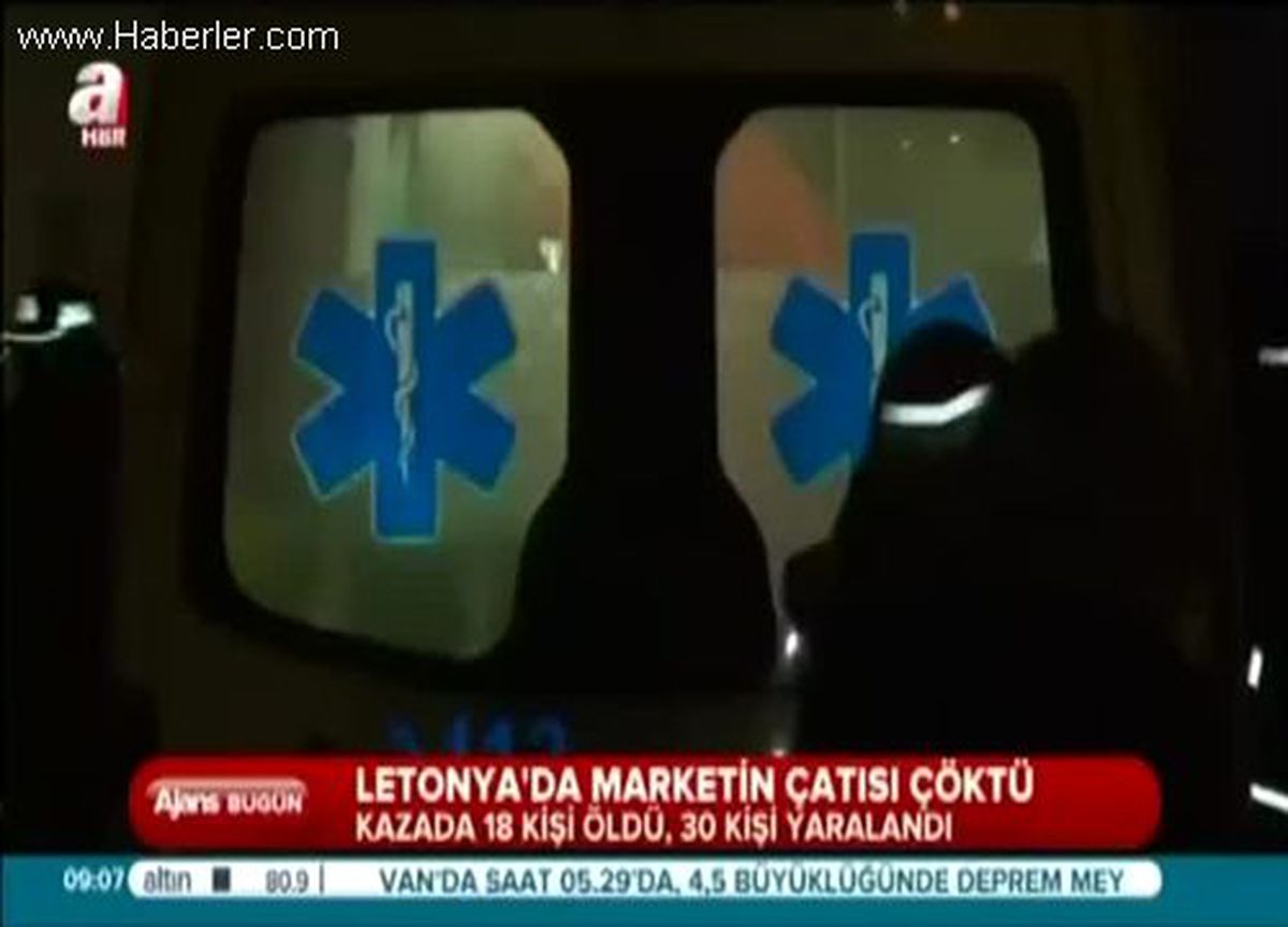 Letonya\'da Marketin Çatısı Çöktü