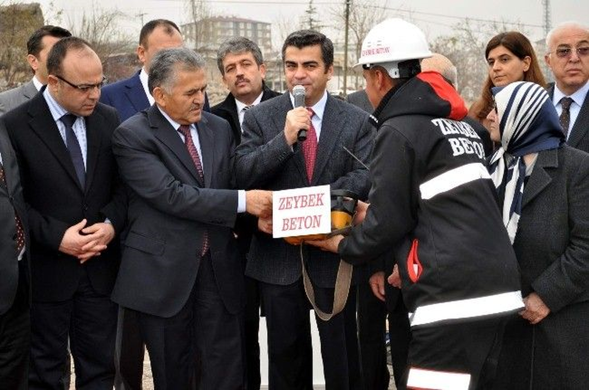 Melikgazi Belediyesi\'nden Sağlık Merkezine Arsa Tahsisi