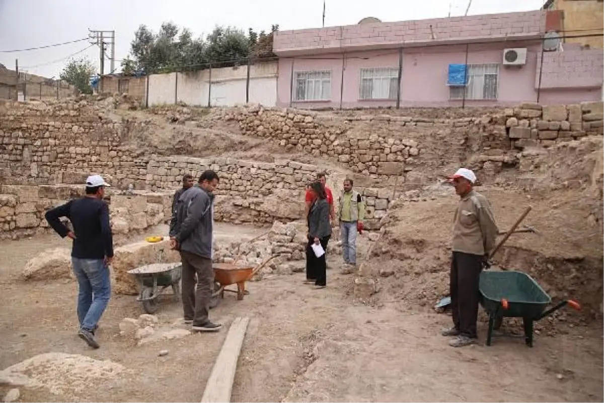 Mor Yakup Kilisesi\'nde Kazılara Yeniden Başlandı