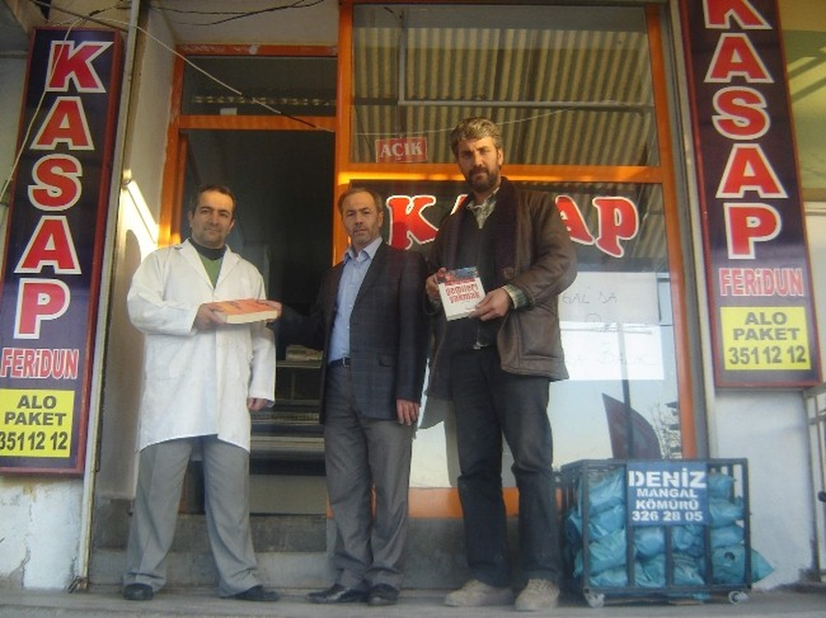 Muhtar Adayından Örnek Davranış