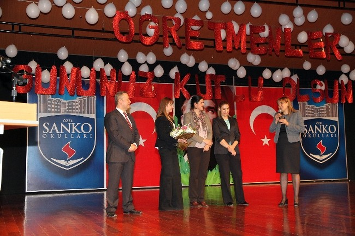 Özel Sanko Okulları\'nda Öğretmenler Günü Kutlandı
