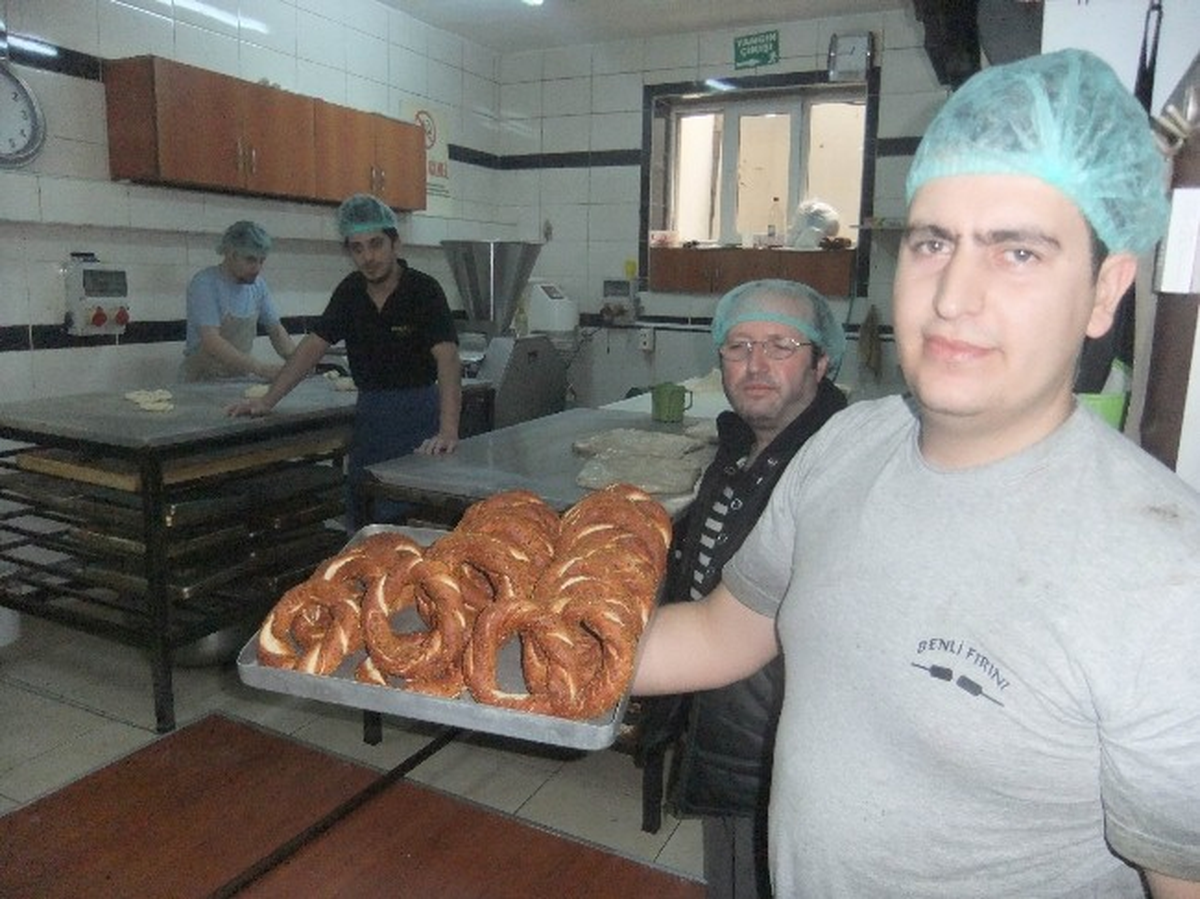 Susam Zammı Kütahyalı Simitçileri Zor Durumda Bıraktı