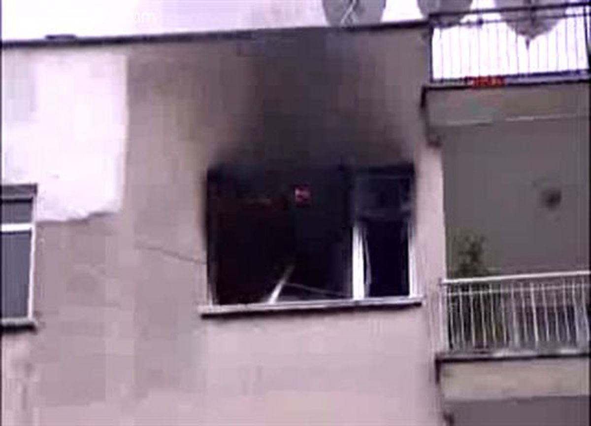 Yangından İtfaiye Kurtardı