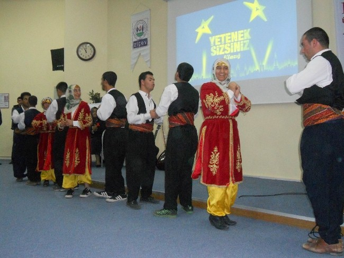 Fırat Üniversitesinde Engellilerle Etkinlik Düzenlendi