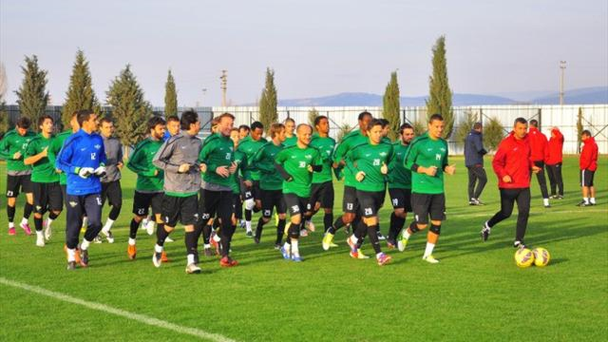 Akhisar Belediyespor, Karabükspor Maçına Hazırlanıyor