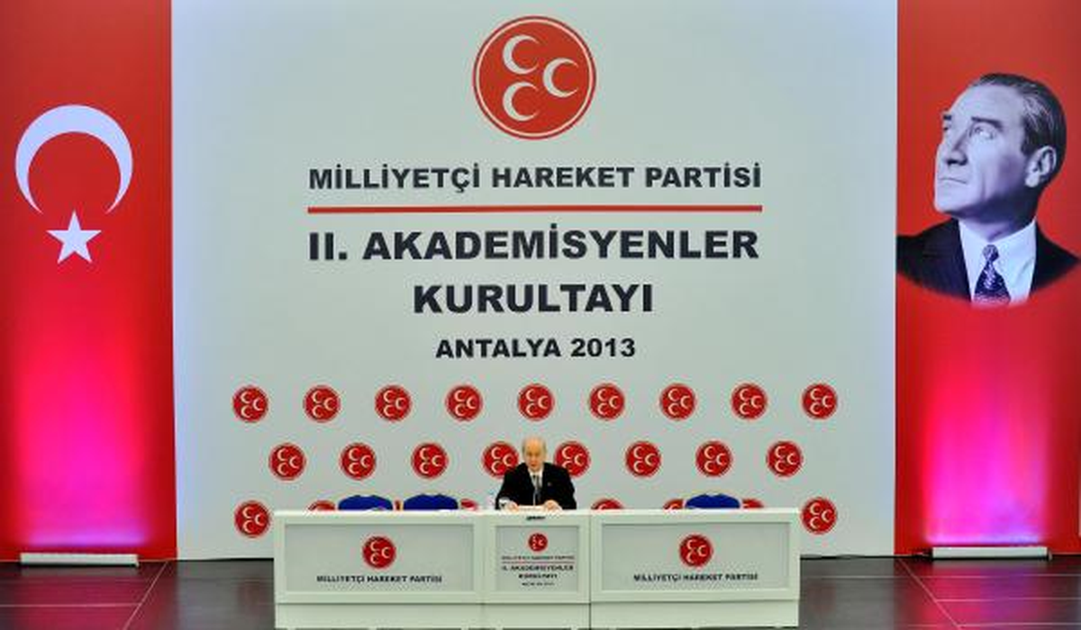 Bahçeli: Başbakan Cehalatinin Kurbanı Olmuştur