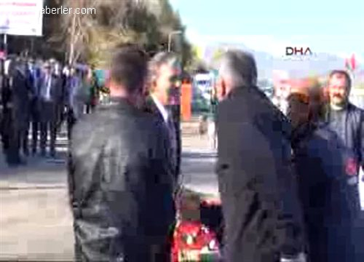 Balıkçı Barınağını Ziyaret Etti