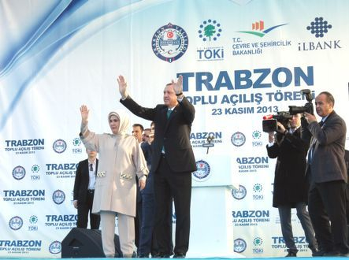 Başbakan Trabzon\'da Toplu Açılış Töreninde Konuştu: Korkaklar Zafer Anıtı Dikemezler (2)
