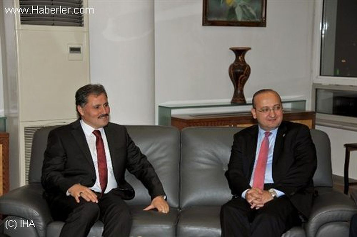Başbakanlık Başdanışmanı Akdoğan\'dan Malatya Belediyesi\'ne Ziyaret