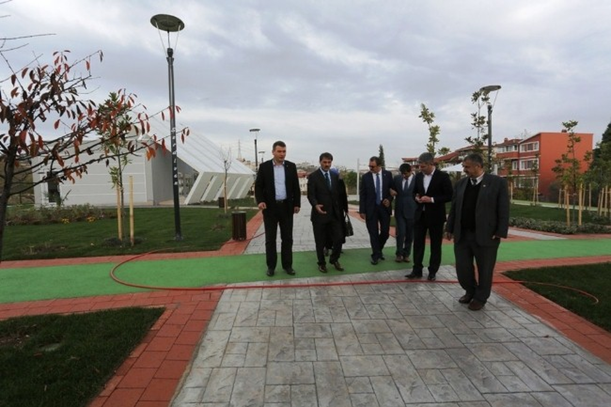 Başkan Alemdar Beşköprü Parktaki Çalışmaları Yerinde İnceledi