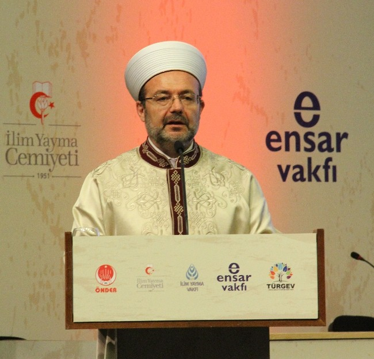 Bekir Bozdağ: 'Diyanet Bu Ülkenin Çimentosu'