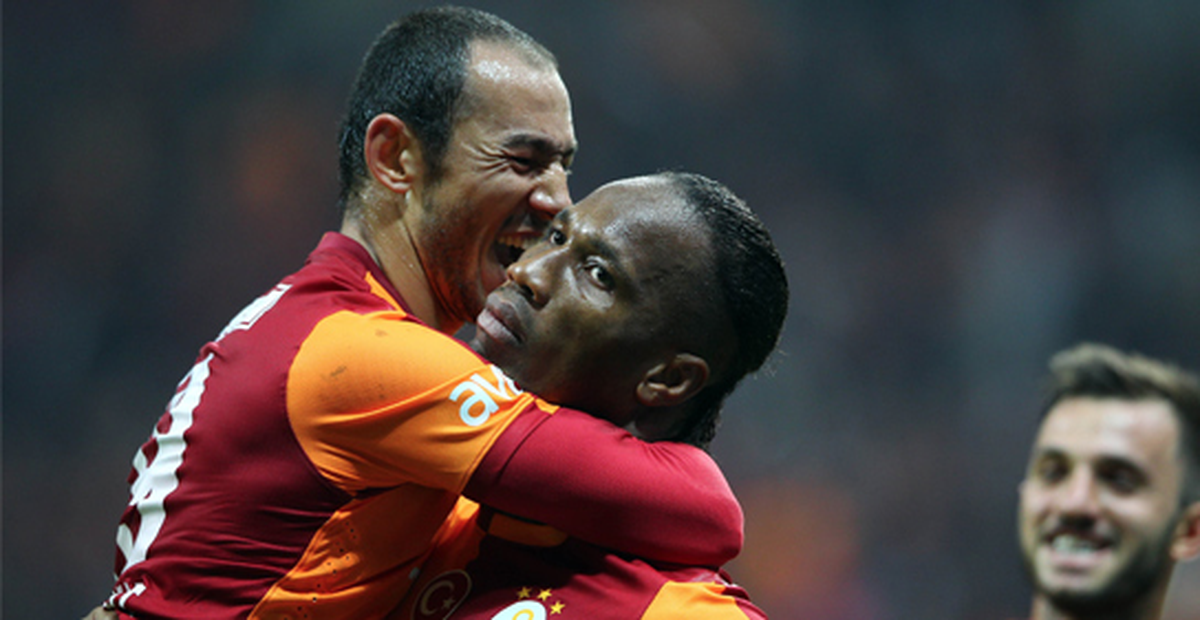 Rıdvan Dilmen: Drogba, Galatasaray\'ı Kendi Çiftliği Yapmış