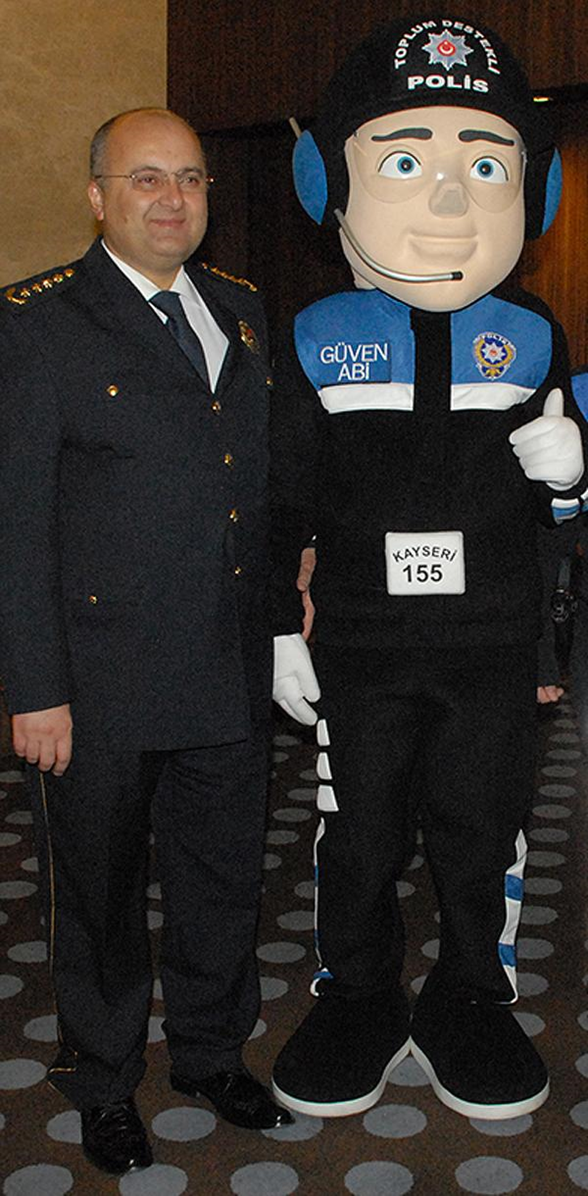 Emniyet Müdürü Aydın: Dolandırılanlar \'Rezil Olmayayım\' Diye Polise Başvurmuyor