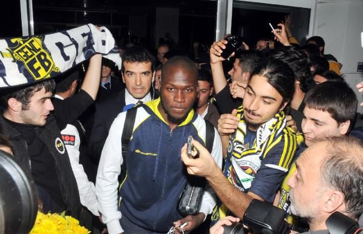 Fenerbahçe\'de Kadro Açıklandı