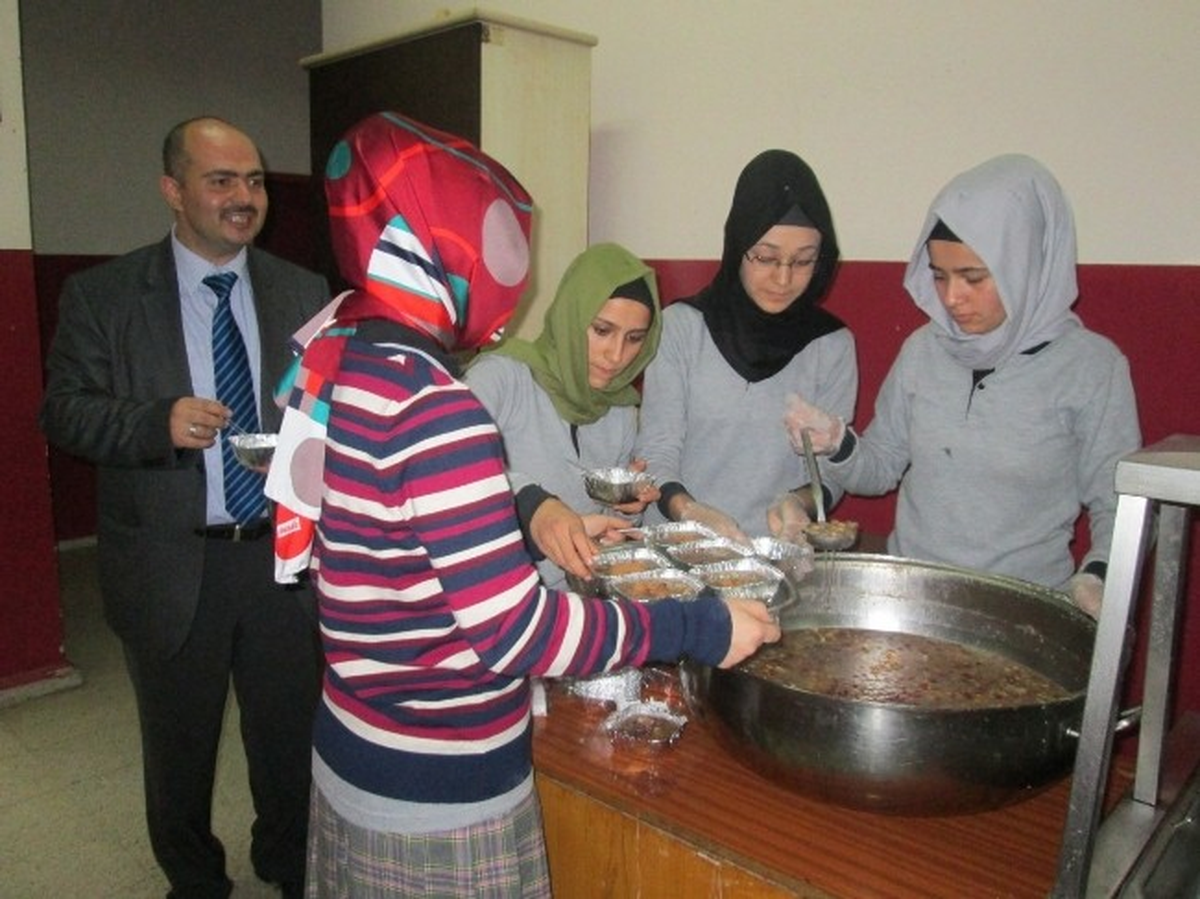 Hisarcık İmam Hatip Lisesi\'nde Aşure Etkinliği