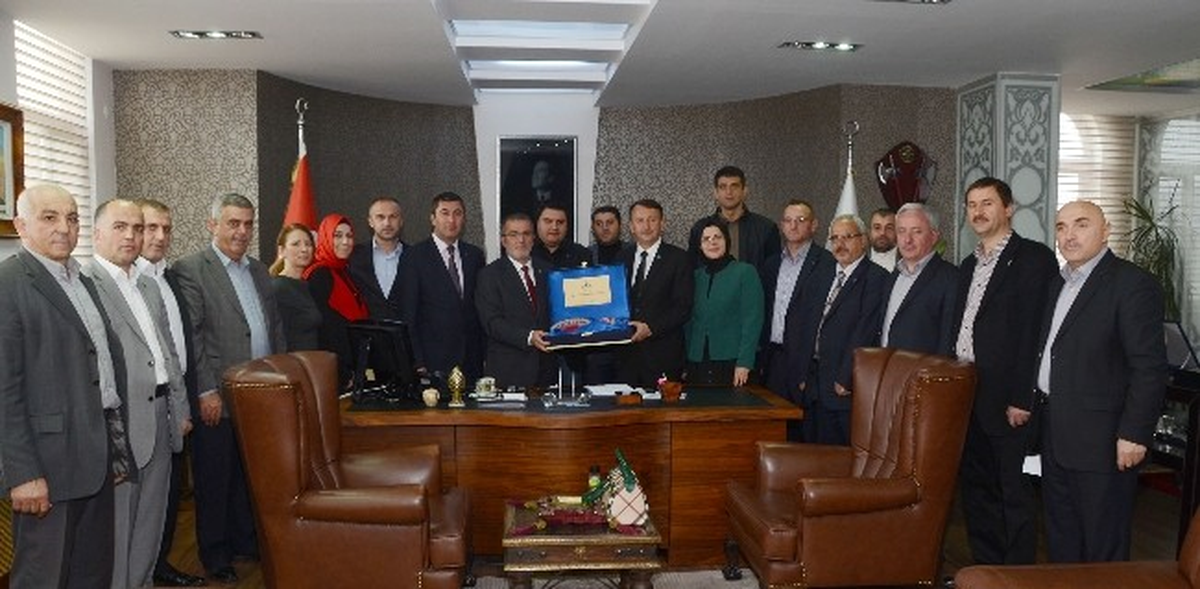 Karabalık\'a Öğretmenler Gününü Kutlaması