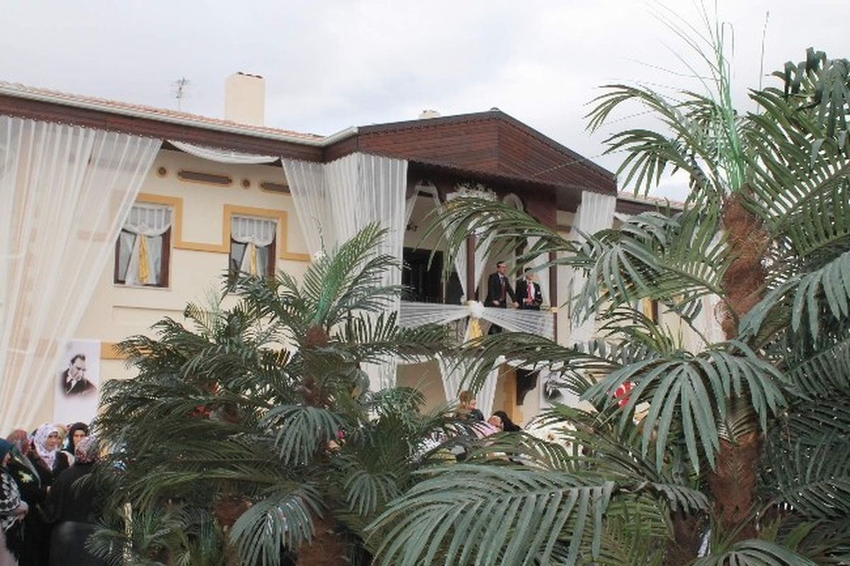 Kervansaray Konağı Açıldı