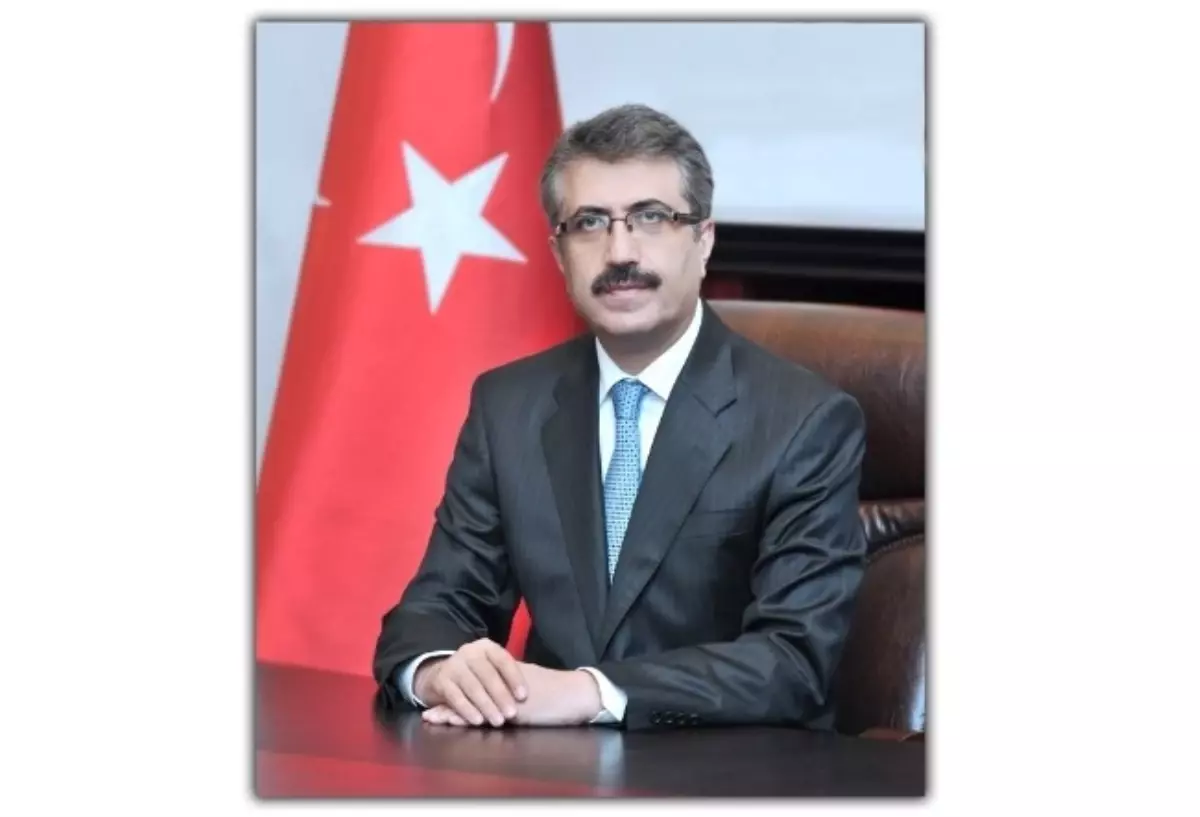 Osmaniye Valisi Mehmet Oduncu 24 Kasım Öğretmenler Günü\'nü Kutladı