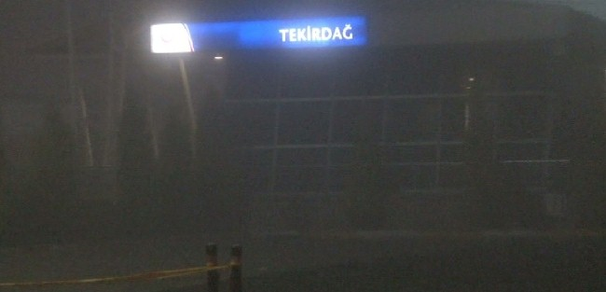 Tekirdağ\'da Yoğun Sis Trafiği Olumsuz Etkiliyor