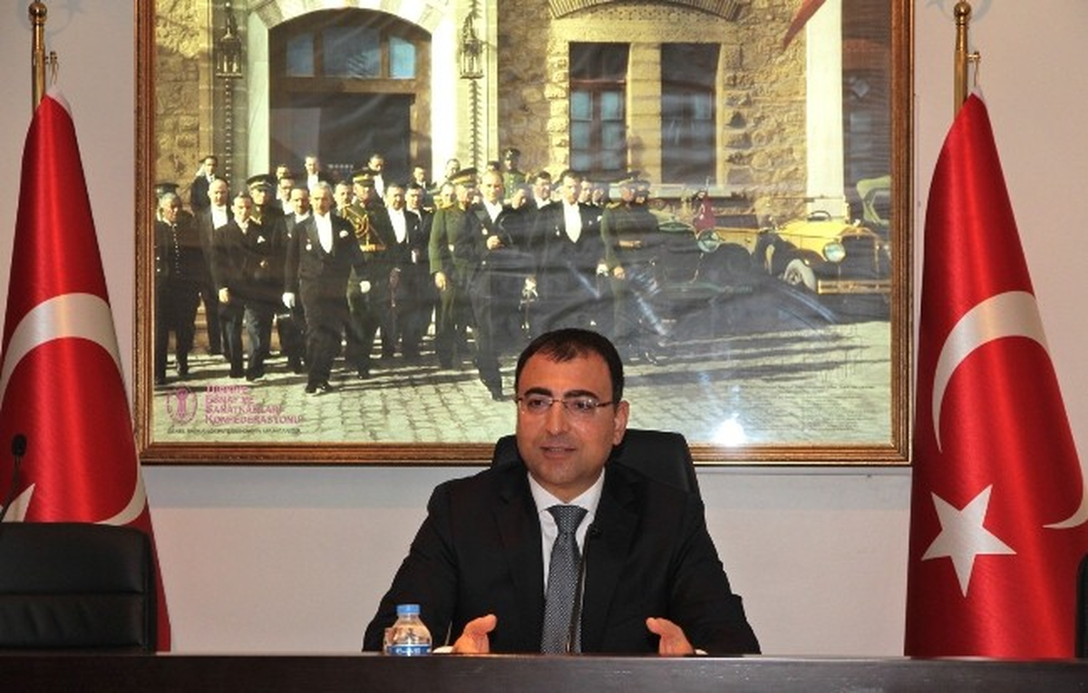 Vali Toprak\'tan; 24 Kasım Öğretmen Günü Mesajı