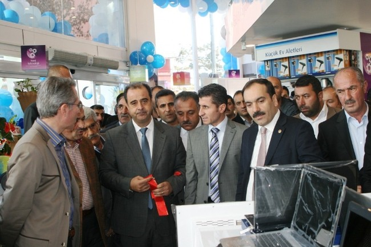 Van\'da Beko Konsept Mağazası Açıldı