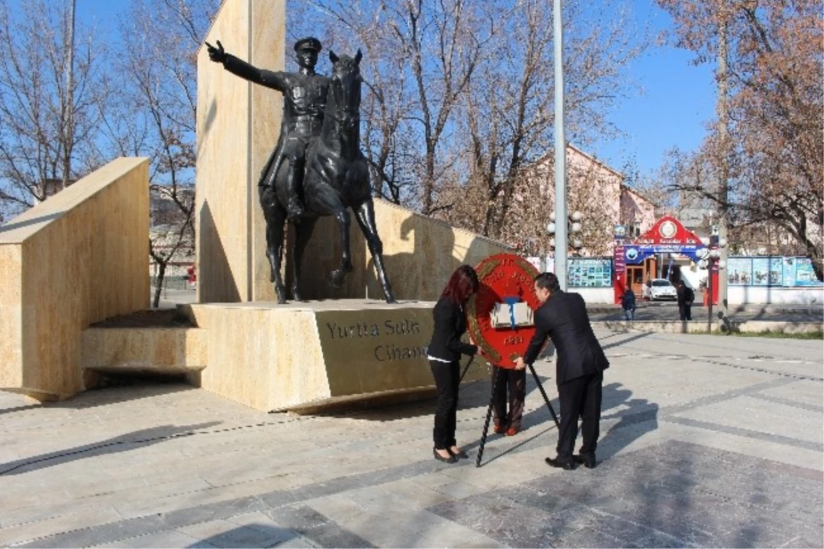 Ağrı\'da Öğretmenler Günü Kutlamaları