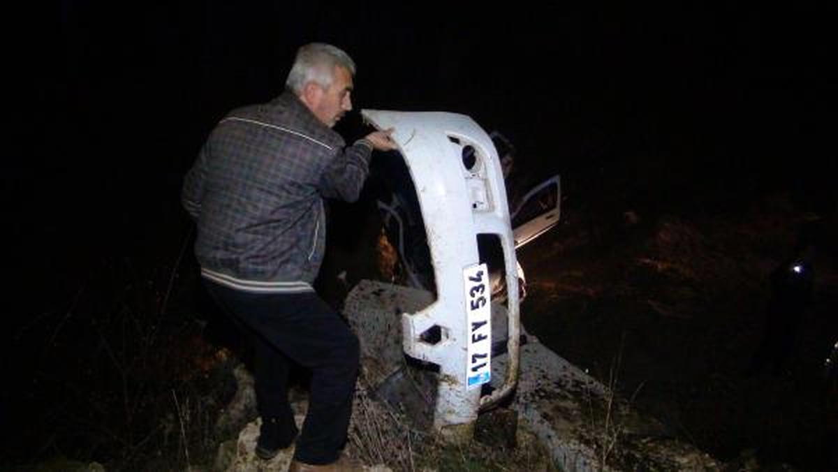 Alkolü Sürücü Otomobille Alt Geçide Uçtu