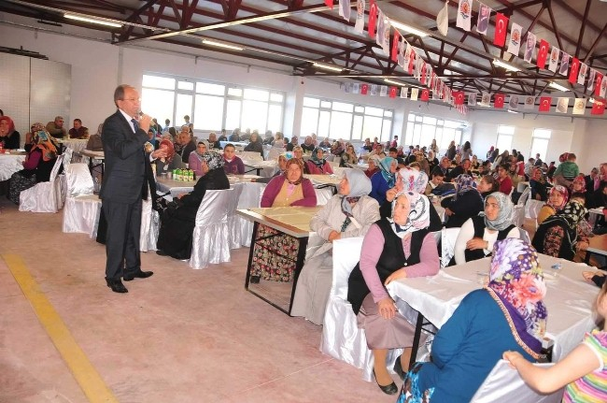 Başkan Burma: "Bana Hastalık Uyduranları Allah\'a Havale Ediyorum"