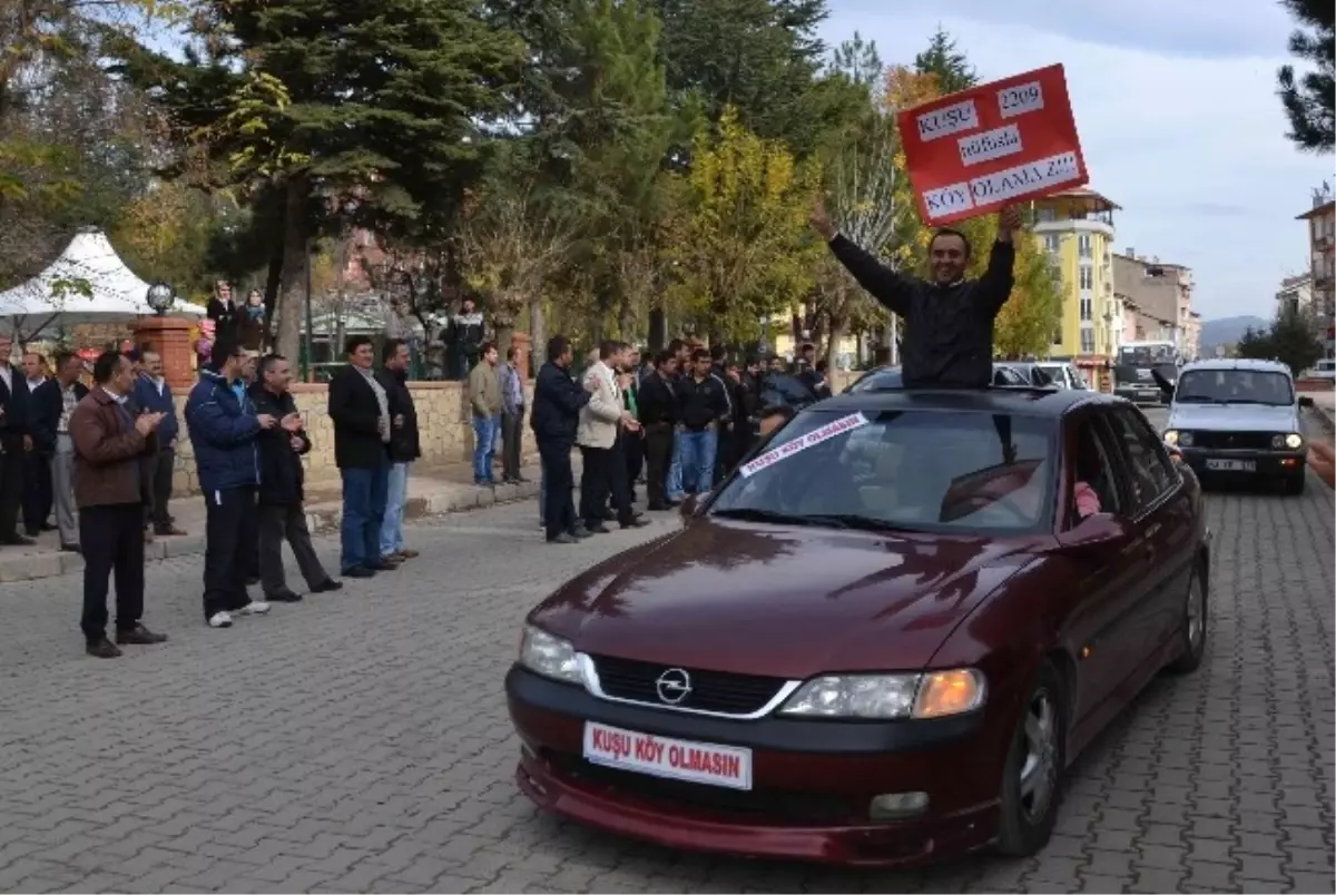 Beldenin Köye Dönüştürülmesi Protesto Edildi