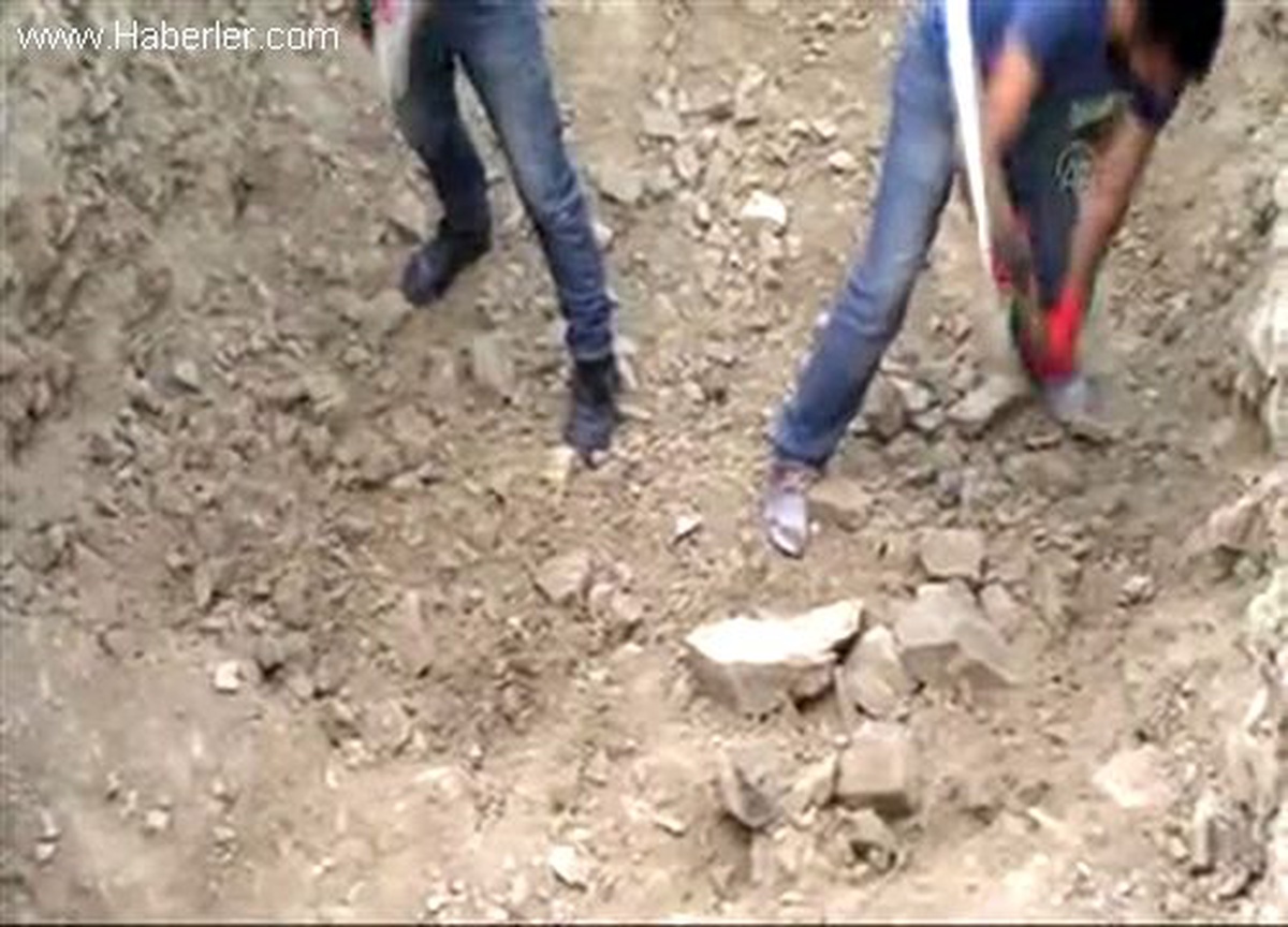 Büyük Göztepe Tümülüsü\'ndeki kazı çalışmaları