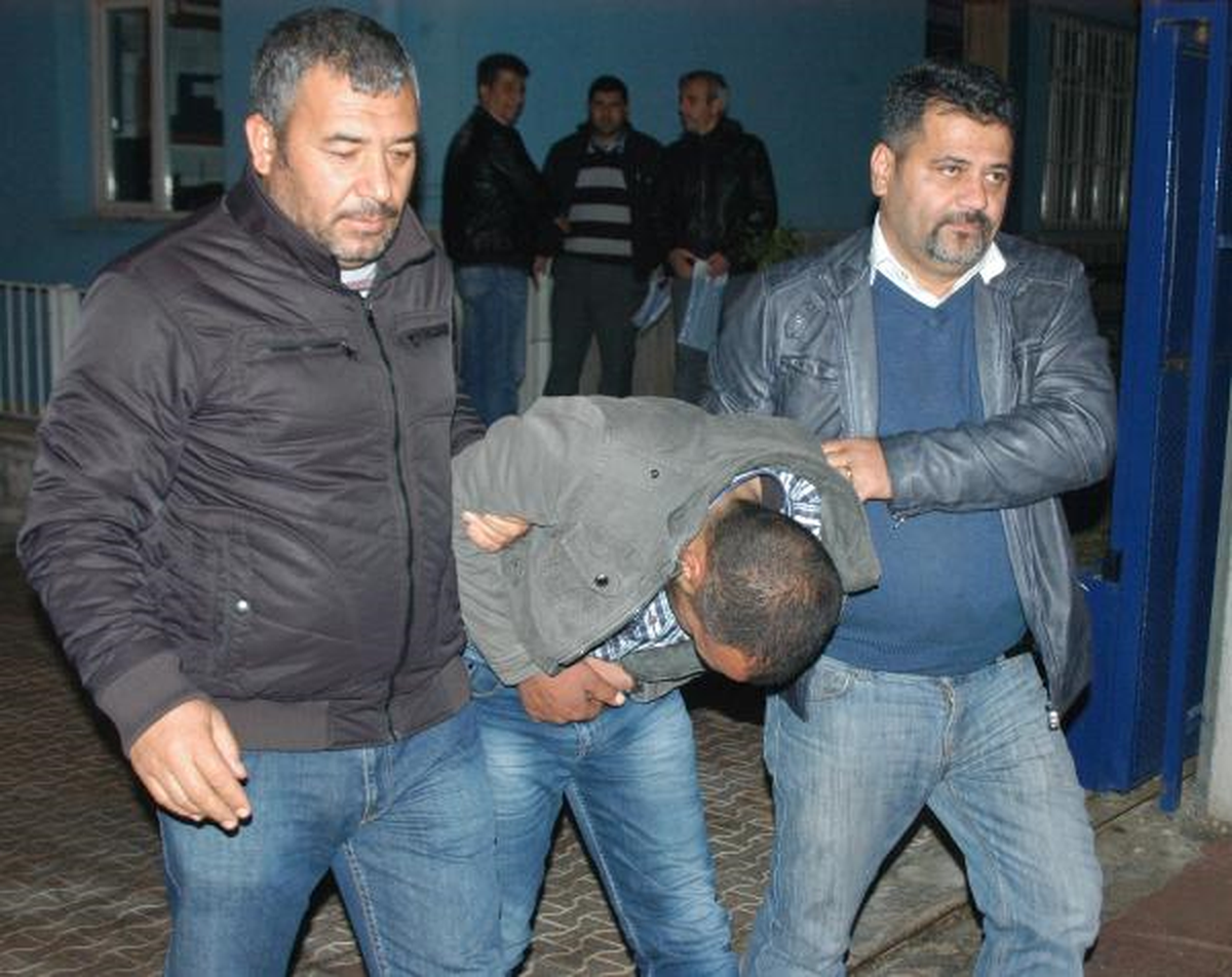 Çaldığı Ev Eşyalarını Arkadaşına Hediye Etmiş