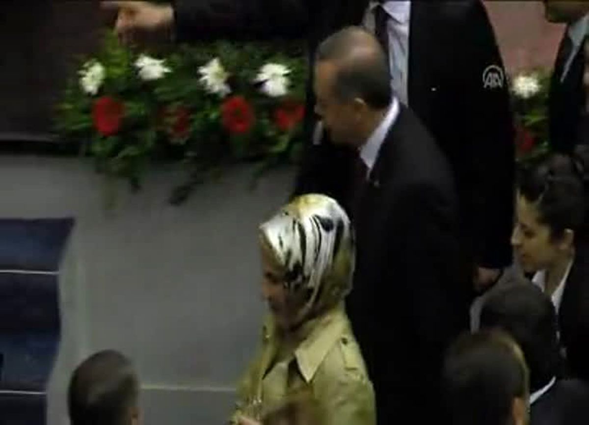 Erdoğan, Öğretmenler Günü kutlama programına katıldı