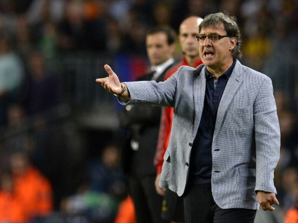 Martino\'dan Oyuncularına Övgü