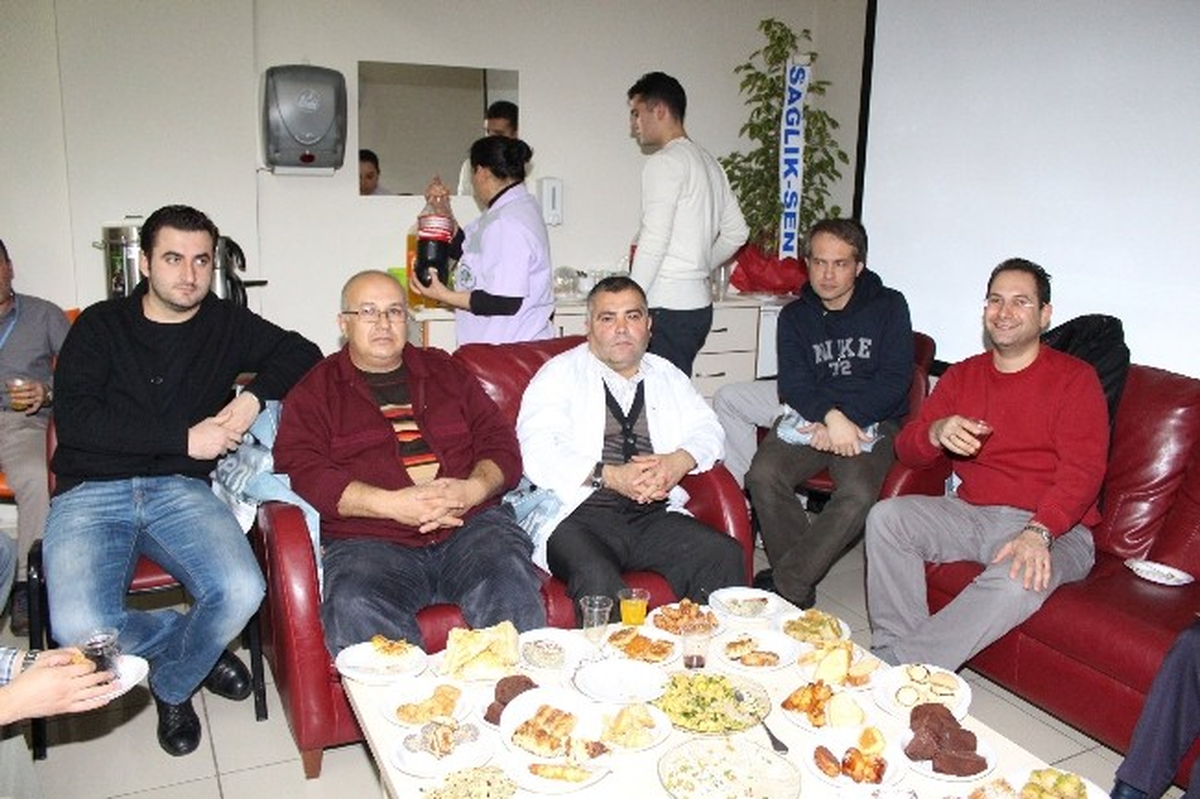 Nazilli\'de Diş Hekimleri Günlerini Kutladı