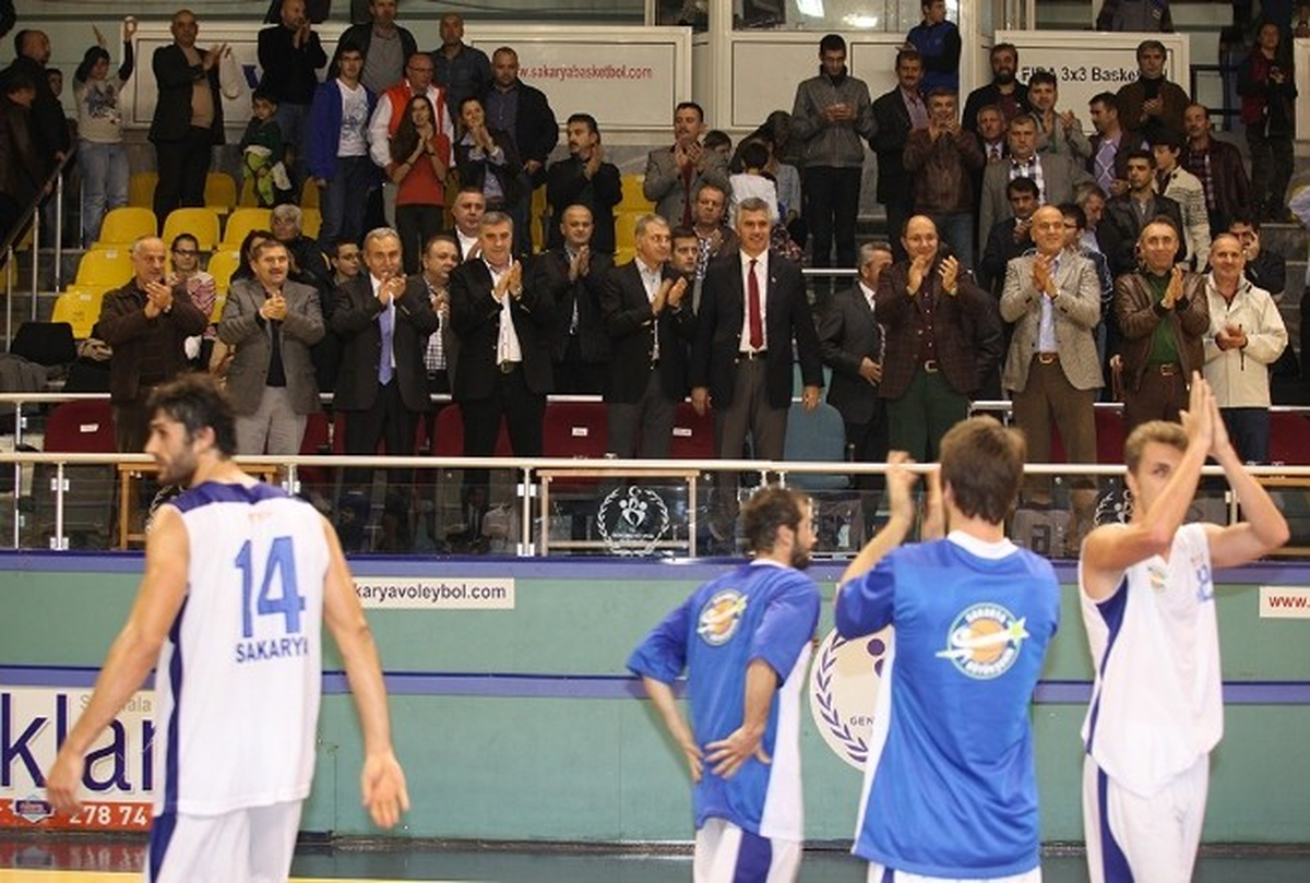 Sakarya Büyükşehir Galibiyet Serisini Sürdürüyor