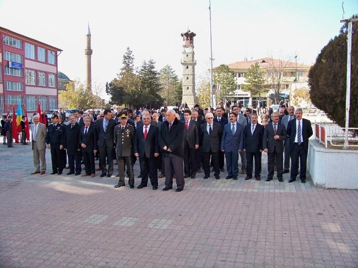 Sungurlu\'da Öğretmenler Günü Kutlandı