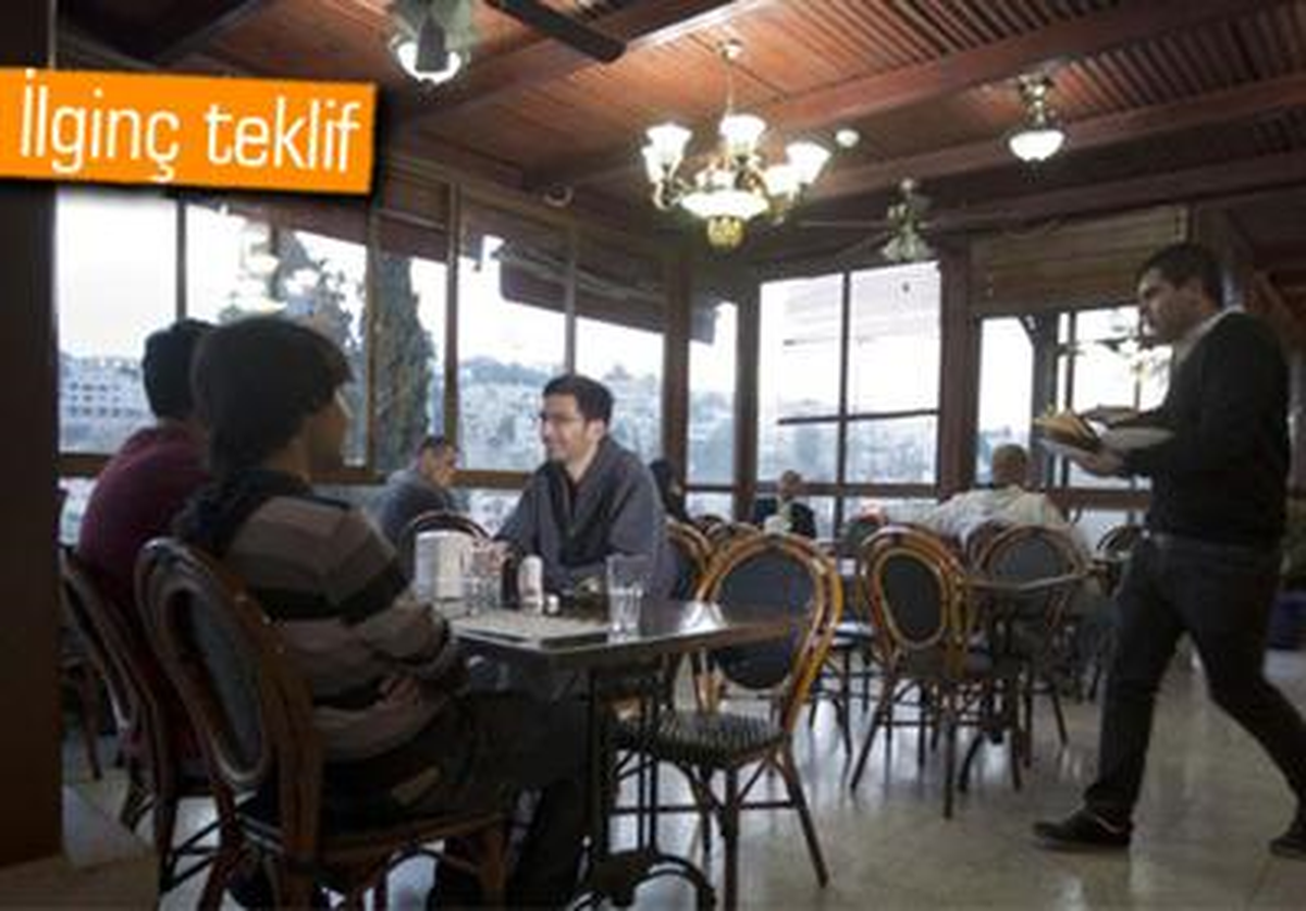 Telefonunu Kapatanlara %50 İndirim Yapan Restoran